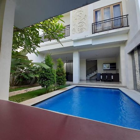 The Kayuputih Villa Lovina Exterior foto