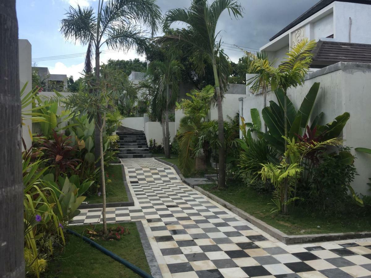 The Kayuputih Villa Lovina Exterior foto